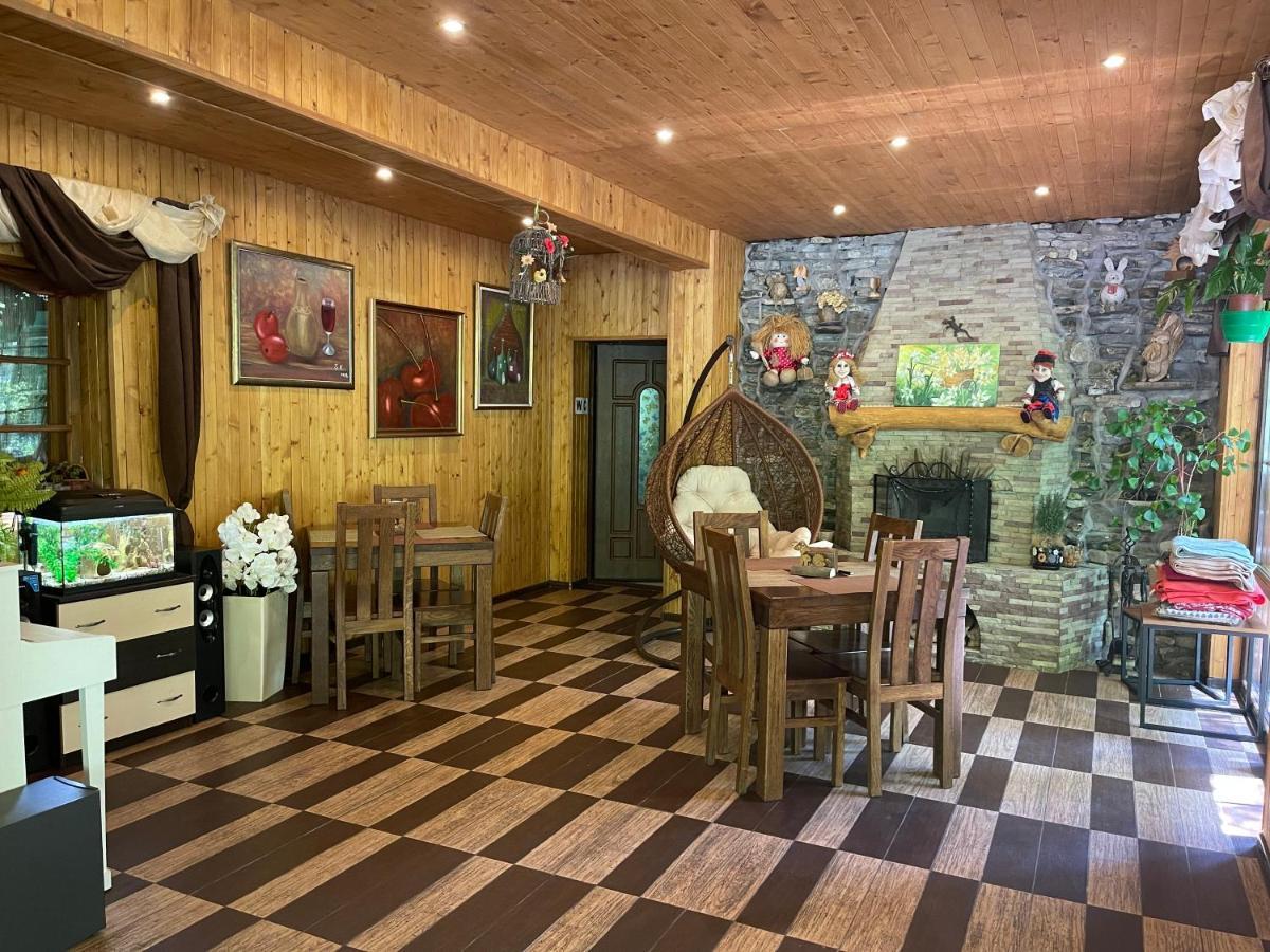 Grunok (Adults Only) Ξενοδοχείο Pilipets Εξωτερικό φωτογραφία